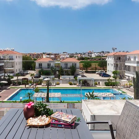 Sunnyvillas Mythical Gym Swimming Pool S21