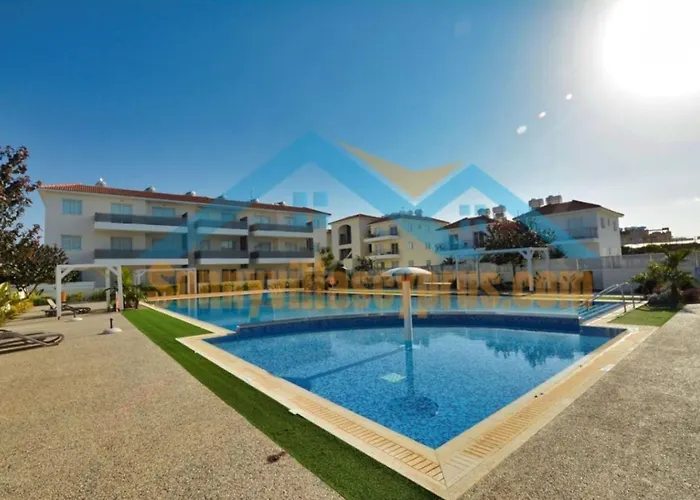 Sunnyvillas Mythical Gym Swimming Pool S21 Apartament