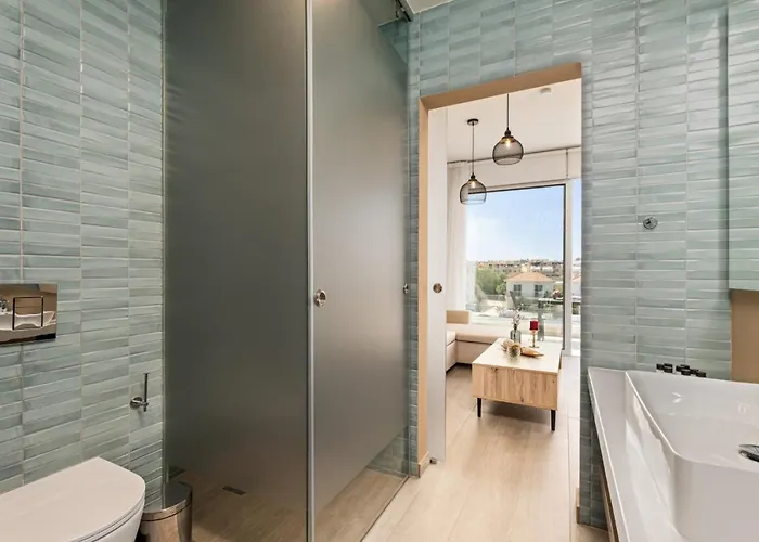 Sunnyvillas Mythical Gym Swimming Pool S21 *